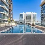 Amazing Studio With Cozy Balcony In Meydan